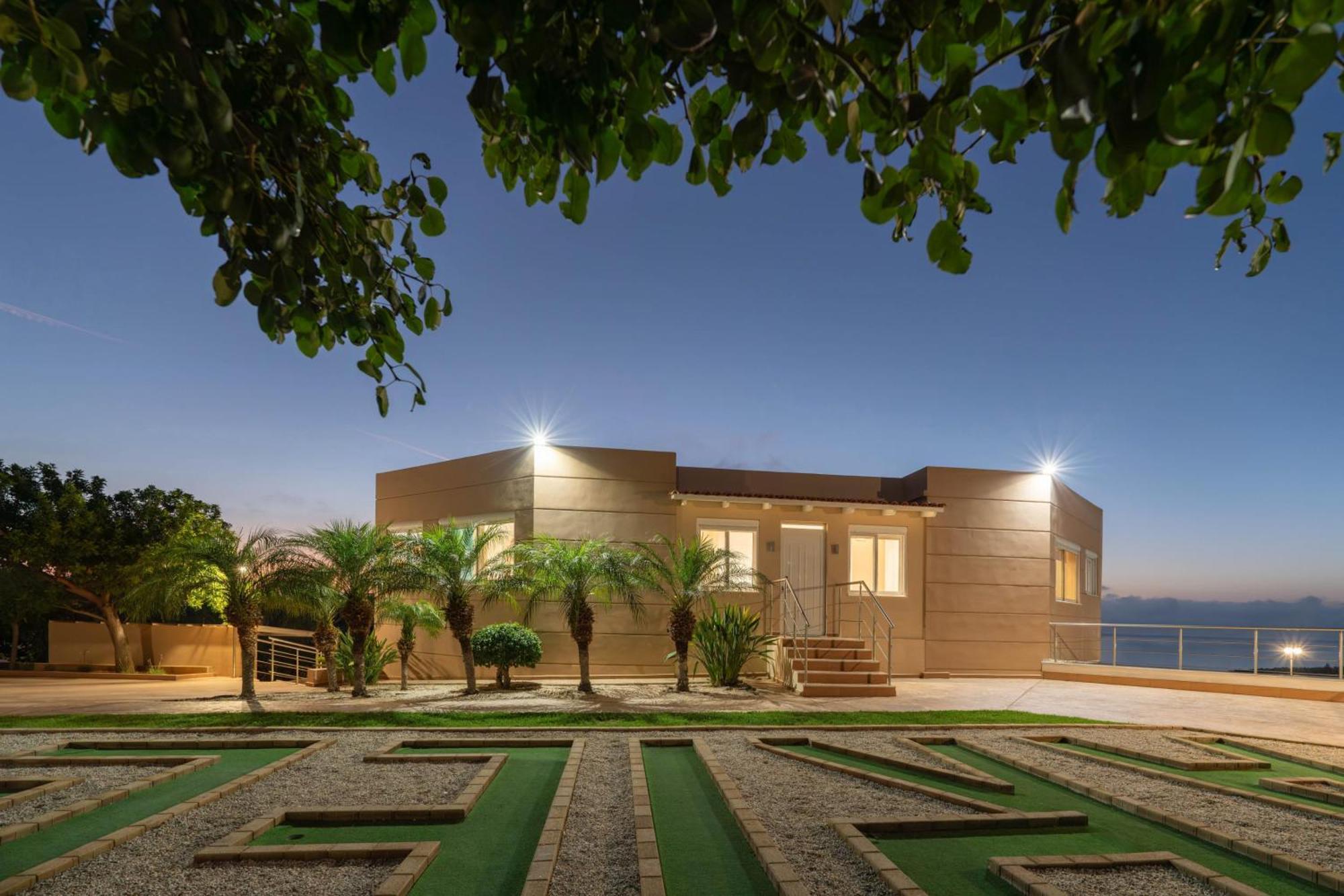 Villa Ariella With Sea View Agia Marina Екстериор снимка