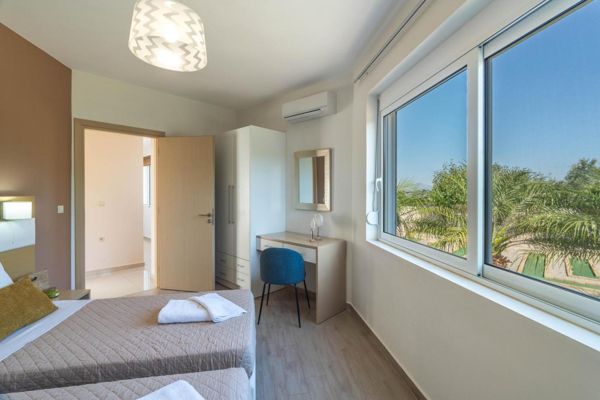 Villa Ariella With Sea View Agia Marina Екстериор снимка