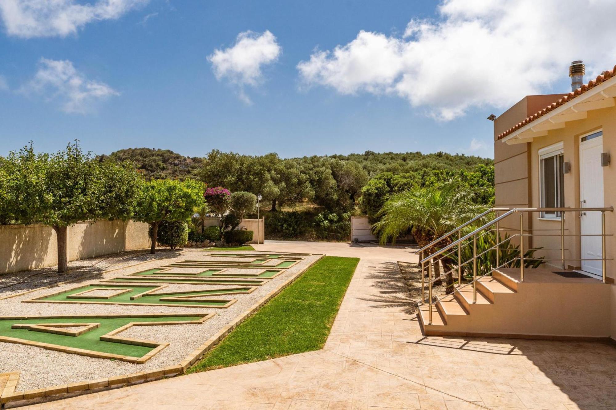 Villa Ariella With Sea View Agia Marina Екстериор снимка